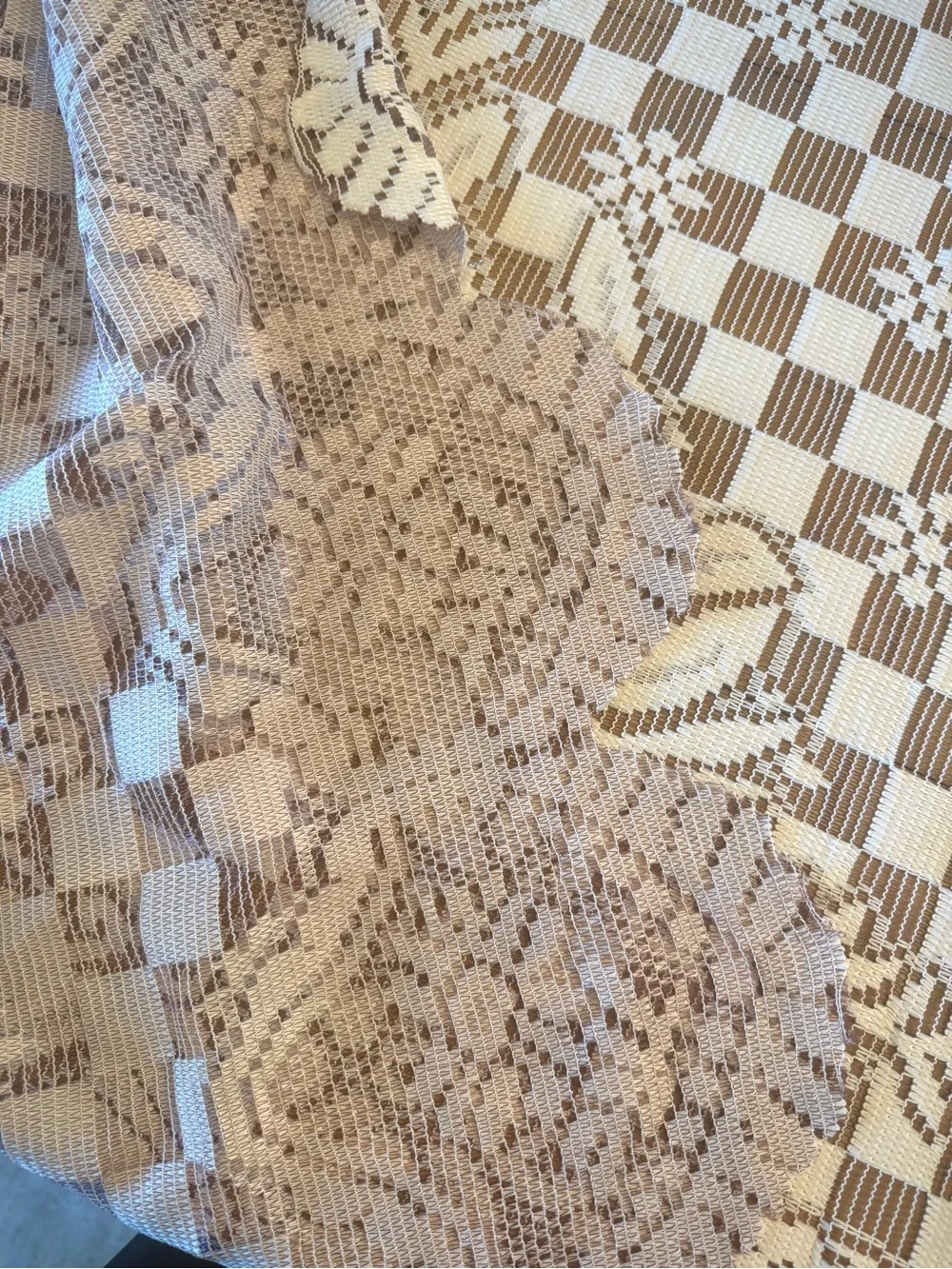 Large Floral Checkerboard Lace Tablecloth 114 x 71 Scalloped Ivory